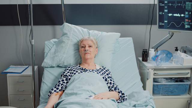 „Starám se o mámu, která je ležák. Už nemůžu dál, ale všichni mi říkají, že je to jednoduché,” je na pokraji sil Adina