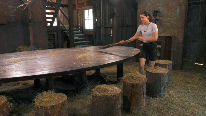 Farmáři se pustili do práce.