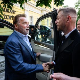 Arnold Schwarzenegger dorazil do Prahy, za jeho návštěvou stojí tým projektu Noc s legendou v čele s promotérem akce Petrem Větrovským.