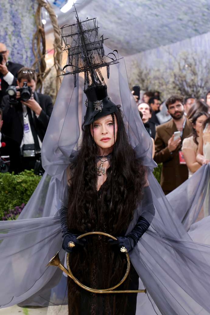 Madonna se nebojí vlasových experimentů a umí šokovat: Připomeňte si její ikonické proměny od 80. let do dneška Madonna se nebojí vlasových experimentů a umí šokovat: Připomeňte si její ikonické proměny od 80. let do dneška