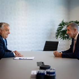 Andrej Babiš se v Bruselu setkal s bývalým maďarským premiérem Viktorem Orbánem. O setkání se však nikde nezmínil.