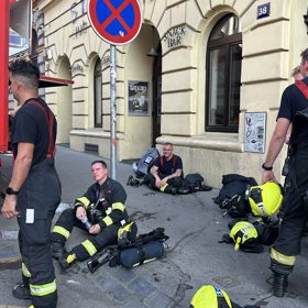 Požár hotelu v Hybernské ulici.