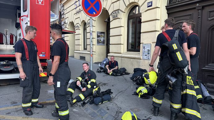 Požár hotelu v Hybernské ulici.