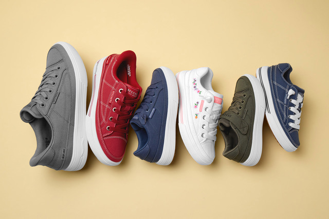 Komfort je nový dress code: Čtyři modely Skechers pro jaro v pohybu Komfort je nový dress code: Čtyři modely Skechers pro jaro v pohybu