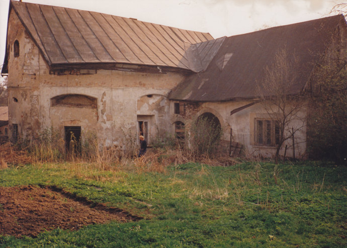 Kaple sv. Markéty ve Žďáru nad Sázavou: Barokní stavba, která místo okázalosti sází na ticho, světlo a respekt k historii Kaple sv. Markéty ve Žďáru nad Sázavou: Barokní stavba, která místo okázalosti sází na ticho, světlo a respekt k historii