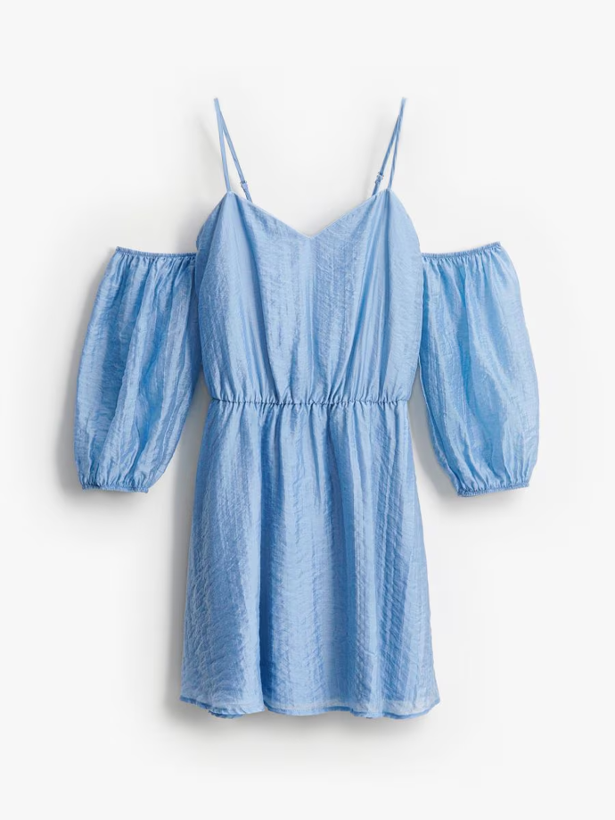 Mini šaty s odhalenými rameny, Mohito, původně 999 Kč, online 399 Kč