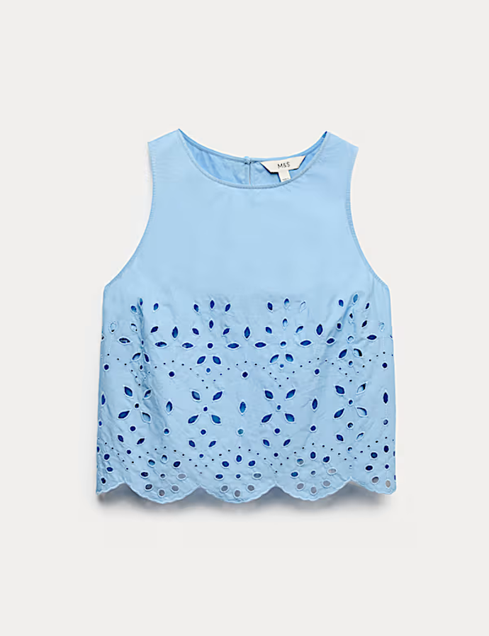 Top s kulatým výstřihem a výšivkou z čisté bavlny, Marks&Spencer, 949 Kč