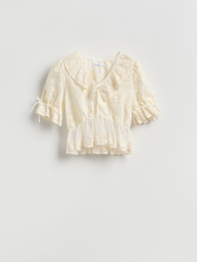 Vyšívaná halenka s volánkem peplum, Reserved, 859 Kč
