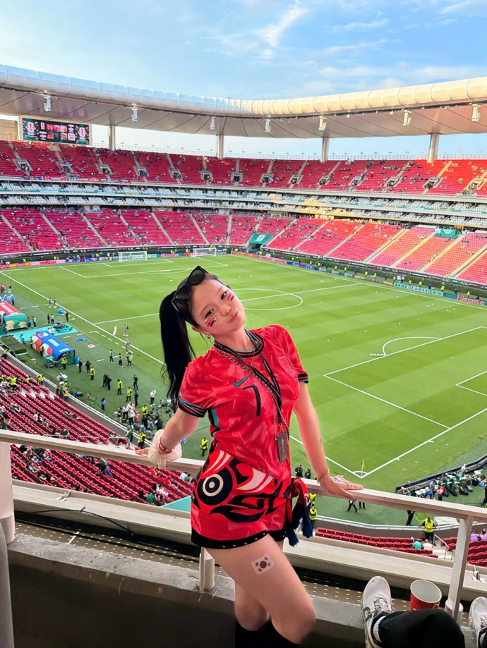 Influencerka Ino Cat na World Cup.