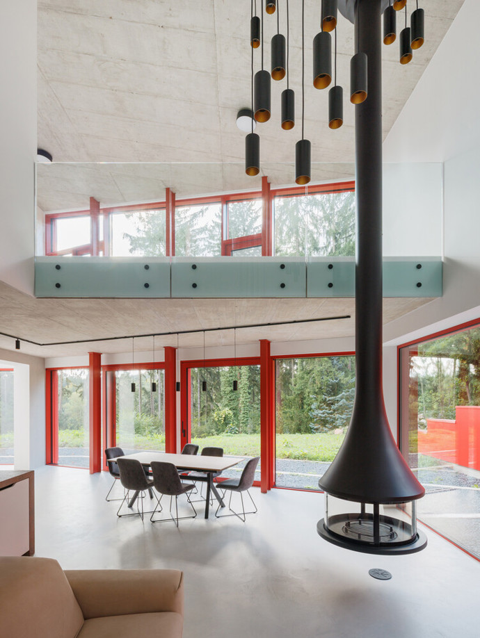Zatímco většina investorů by ji zasypala, architekti ji využili ve svůj prospěch. 