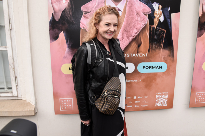 Teď si Marcela nenechala ujít premiéru muzikálu Klan Baťa, kde Oskar hraje. 