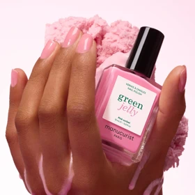 Přírodní jelly lak Manucurist, 379 Kč, odstín Pink Sorbet, prodává Beloved