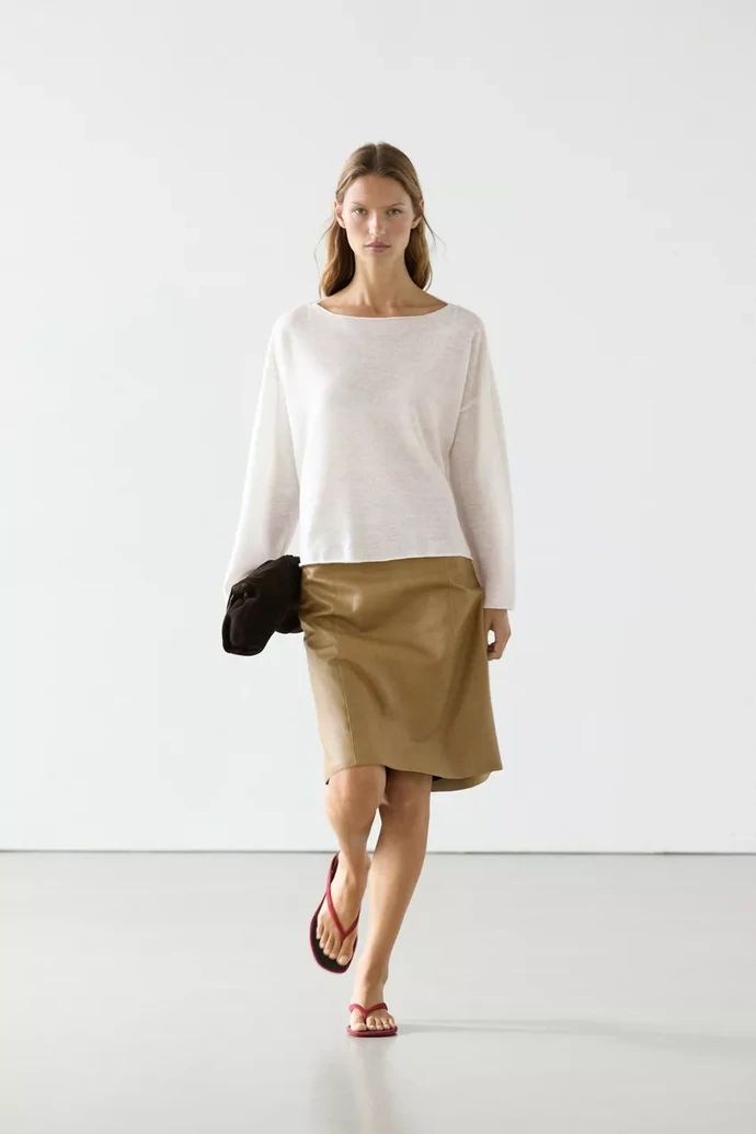 Svetr ze 100 % lnu Massimo Dutti, 1 599 Kč