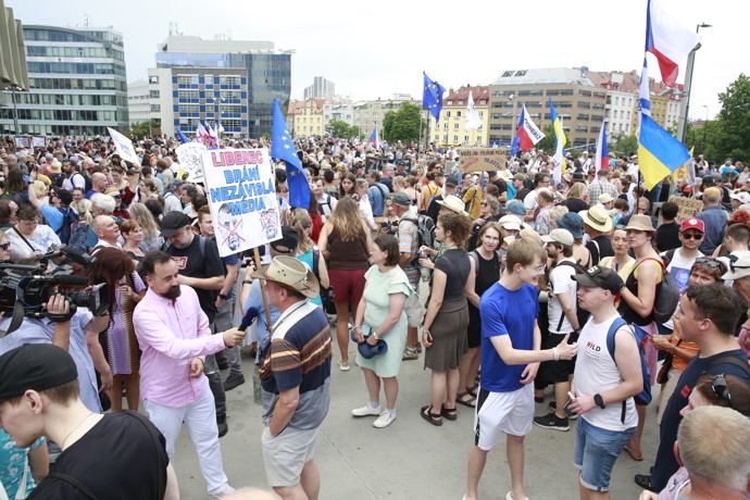 Demonstrace na Kavčích horách.