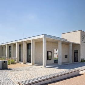 Nejdřív náměstí, školka a park. Pražská čtvrť v Lysolajích vznikala jinak než většina ostatních