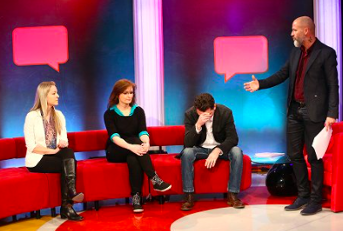 Honza moderoval také pořad Nebezpečné vztahy