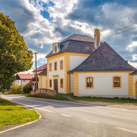 Pěší putování plné symbolů a mystiky: Stezka, která ukazuje kouzlo barokních památek geniálního architekta Jana Blažeje Santiniho-Aichela Pěší putování plné symbolů a mystiky: Stezka, která ukazuje kouzlo barokních památek geniálního architekta Jana Blažeje Santiniho-Aichela