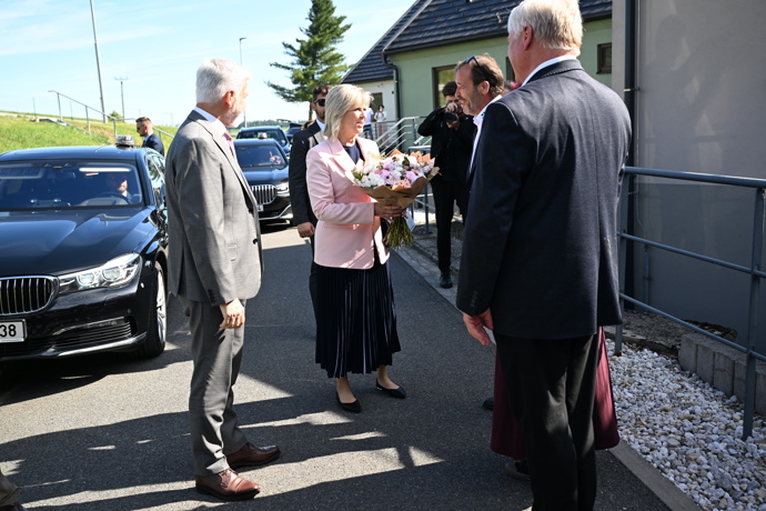 Eva Pavlová dostala květiny.