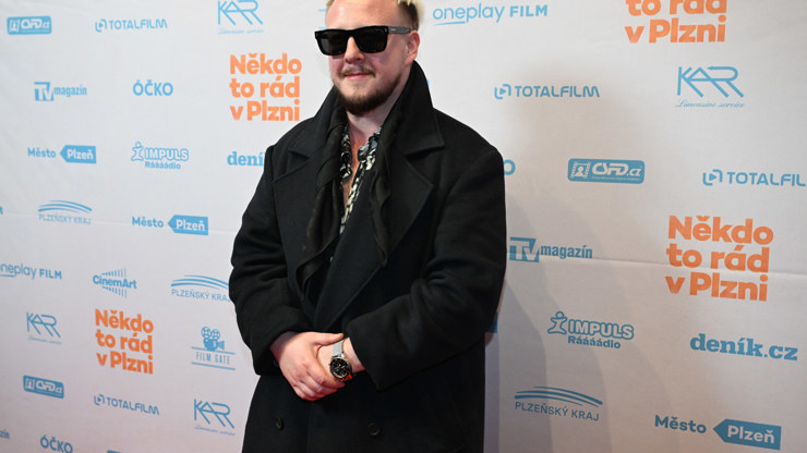 Štěpán Kozub na premiéře filmu Někdo to rád v Plzni.