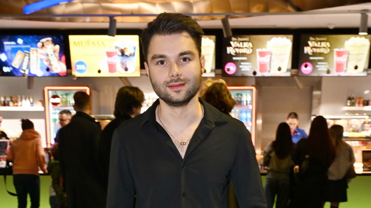 Adam Kajumi byl za elegána.