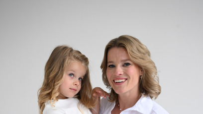 FOTO: Malá princezna po boku své slavné maminky pózovala jako rozená profesionálka.