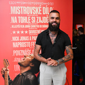 Nechyběl influencer Freescoot. 