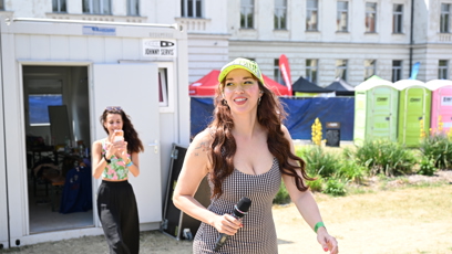 FOTO: Berenika Kohoutová cestou na pódium.