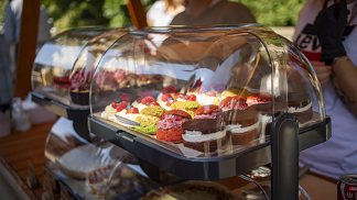 Apetit Piknik s hvězdami české gastronomie: Těšit se můžete na cukrářky Míšu Landovou a Petru Tóthovou