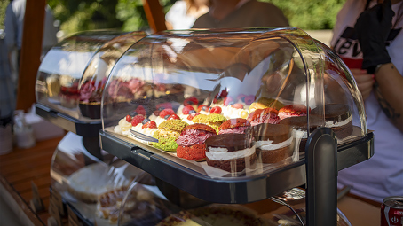 Apetit Piknik s hvězdami české gastronomie: Těšit se můžete na cukrářky Míšu Landovou a Petru Tóthovou