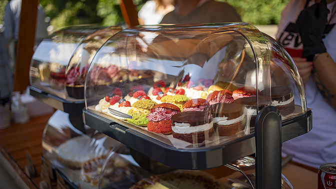 Apetit Piknik s hvězdami české gastronomie: Těšit se můžete na cukrářky Míšu Landovou a Petru Tóthovou