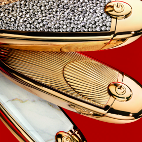 Pouzdra na rtěnku Rouge G, Guerlain, 966 Kč, prodává Marionnaud
