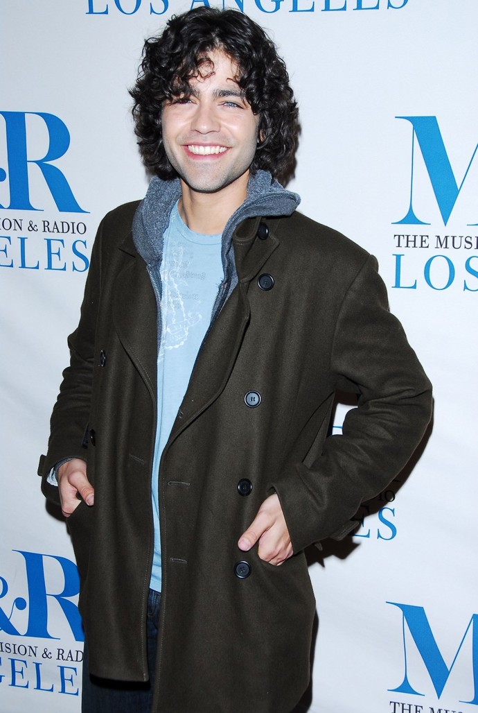 Adrian Grenier, který si ve filmu zahrál přítele hlavní hrdinky Natea, se nadobro stáhl z Hollywoodu.