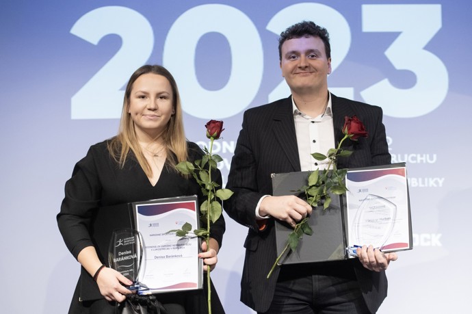 Lukostřelkyně Denisa Hurban Baránková s trenérem a manželem Vladimírem Hurbanem mladším.