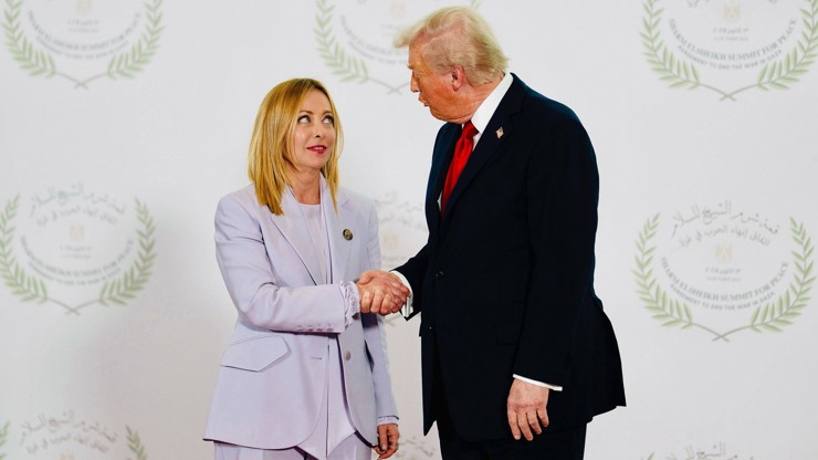Italská premiérka ponížila Trumpa. Výsměch a pohrdavé grimasy jako reakce na jeho chvástání
