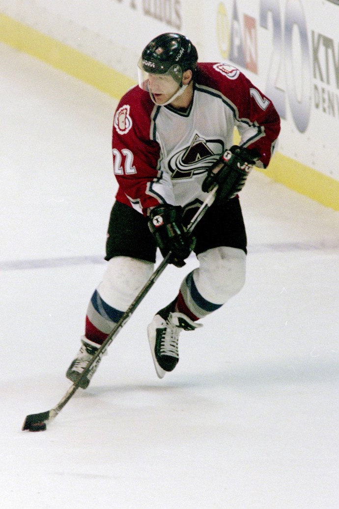Claude Lemieux hrál za Colorado Avalanche.