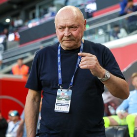 Trenér Miroslav Koubek se po zápase s Jihoafrickou republikou ocitl pod palbou kritiky.