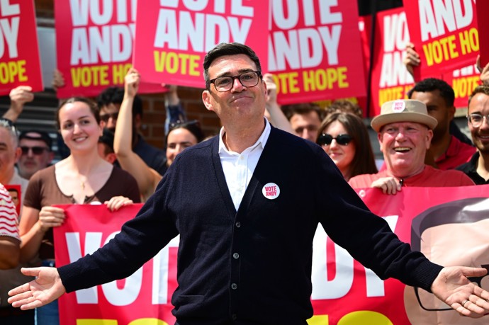 Andy Burnham je bývalý starosta Manchesteru.