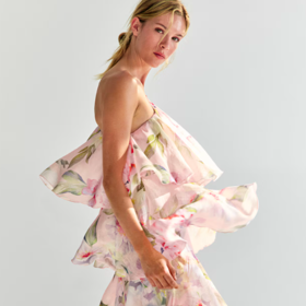 Romantické šaty H&M, 1459 Kč