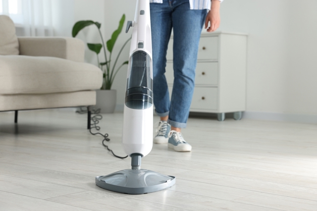 V malém bytě rozhoduje každý centimetr. Chytře vybrané spotřebiče usnadní život a zaberou minimum místa