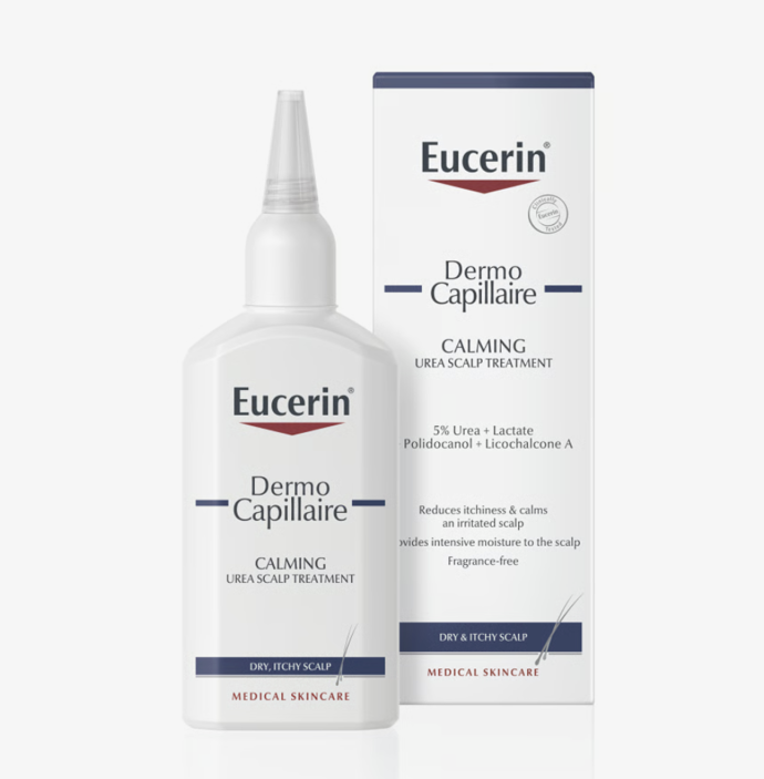 Eucerin DermoCapillaire vlasové tonikum je ideální pro suchou a svědící pokožku hlavy. Díky ureě, kyselině mléčné a polidocanolu poskytuje intenzivní hydrataci a zklidnění, redukuje svědění a působí proti mikrozánětům. Jemné složení bez parfemace minimalizuje podráždění. 569 Kč Eucerin DermoCapillaire vlasové tonikum je ideální pro suchou a svědící pokožku hlavy. Díky ureě, kyselině mléčné a polidocanolu poskytuje intenzivní hydrataci a zklidnění, redukuje svědění a působí proti mikrozánětům. Jemné složení bez parfemace minimalizuje podráždění. 569 Kč