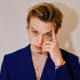 Modeling ho baví, ale není ve středu jeho zájmu