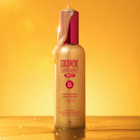 Opalovací fluid s rozjasňujícím efektem Coco & Eve, 615 Kč (150 ml), prodává Notino Opalovací fluid s rozjasňujícím efektem Coco & Eve, 615 Kč (150 ml), prodává Notino