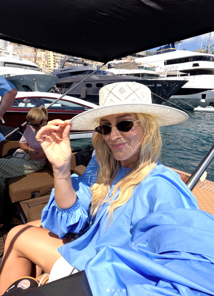 Zorka Hejdová si užívá závody Formule 1.