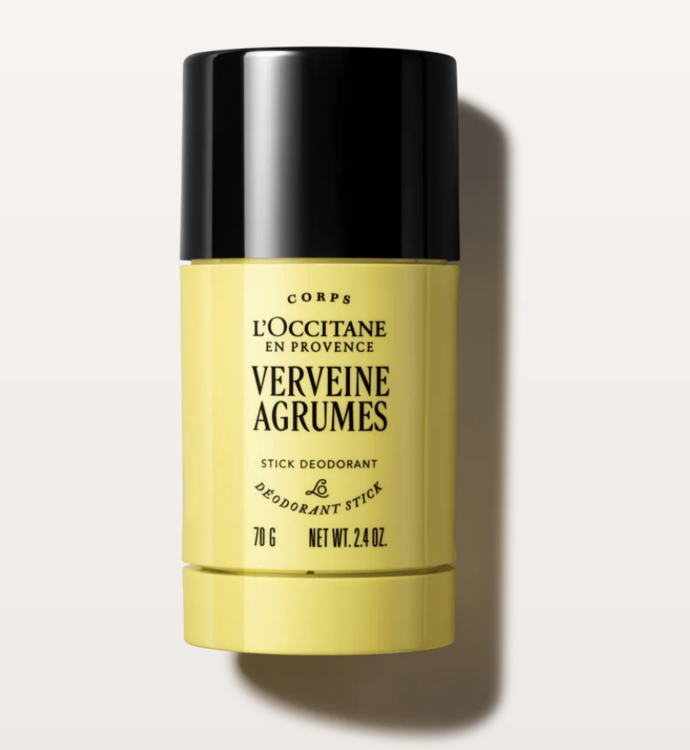 deodorant ve sticku poskytuje dlouhotrvající ochranu a zároveň zahaluje pokožku jemně parfémovaným závojem, který prodlužuje vůni toaletní vody Verveine Agrumes. 510 Kč