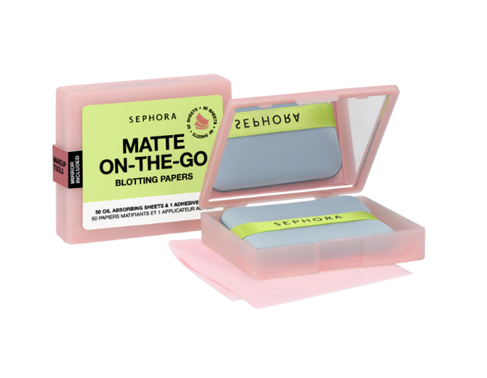 Matující papírky Matte-on-the-go, Sephora Collection, 210 Kč (50 ks) Matující papírky Matte-on-the-go, Sephora Collection, 210 Kč (50 ks)