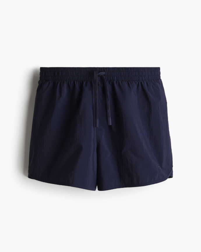 Sportovní šortky H&M, 629 Kč Sportovní šortky H&M, 629 Kč