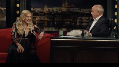 FOTO: Gabriela Soukalová dorazila do Show Jana Krause v pokročilém stádiu těhotenství, moderátor ji ale vůbec nešetřil.
