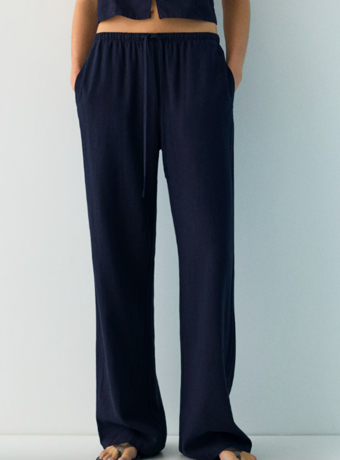 Pull&Bear 600 Kč Pull&Bear 600 Kč