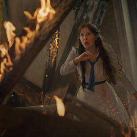 Millie Bobby Brown v pokračování dobrodružného filmu Enola Holmes 3.