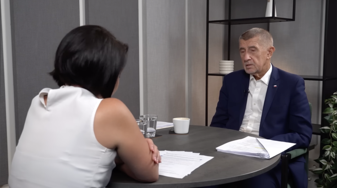 Zavzpomínal na problémy se školou.